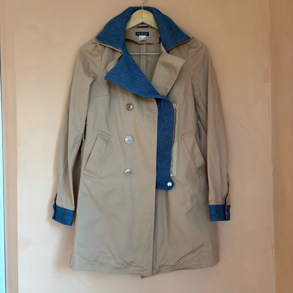 VENUS Tan Trench with Blue Contrast Lining